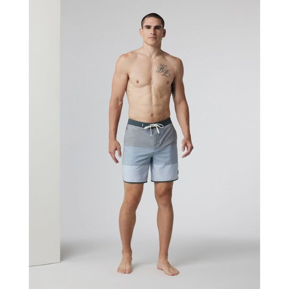 VUORI Cruise Boardshort Smoked Beryl Wave Stripe sz 32 Men's Swim Trunks Shorts - Picture 2 of 12